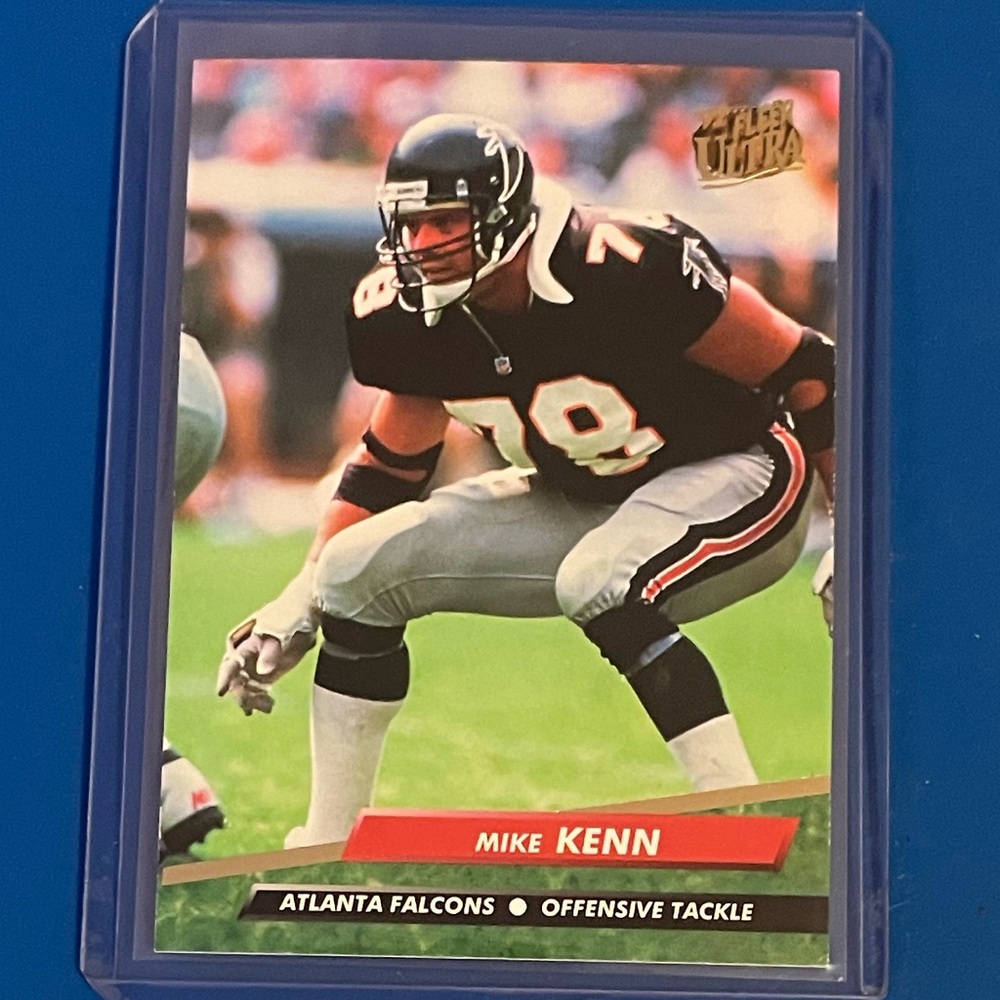 Mike Kenn #10 1992 Fleer Ultra Football Trading Card